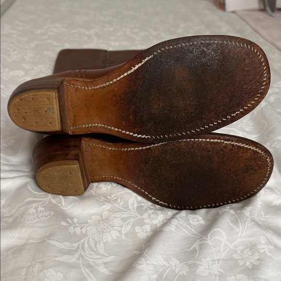 Frye Women's Chestnut Leather Heeled campus Boots sz7.5AA - Picture 6 of 7